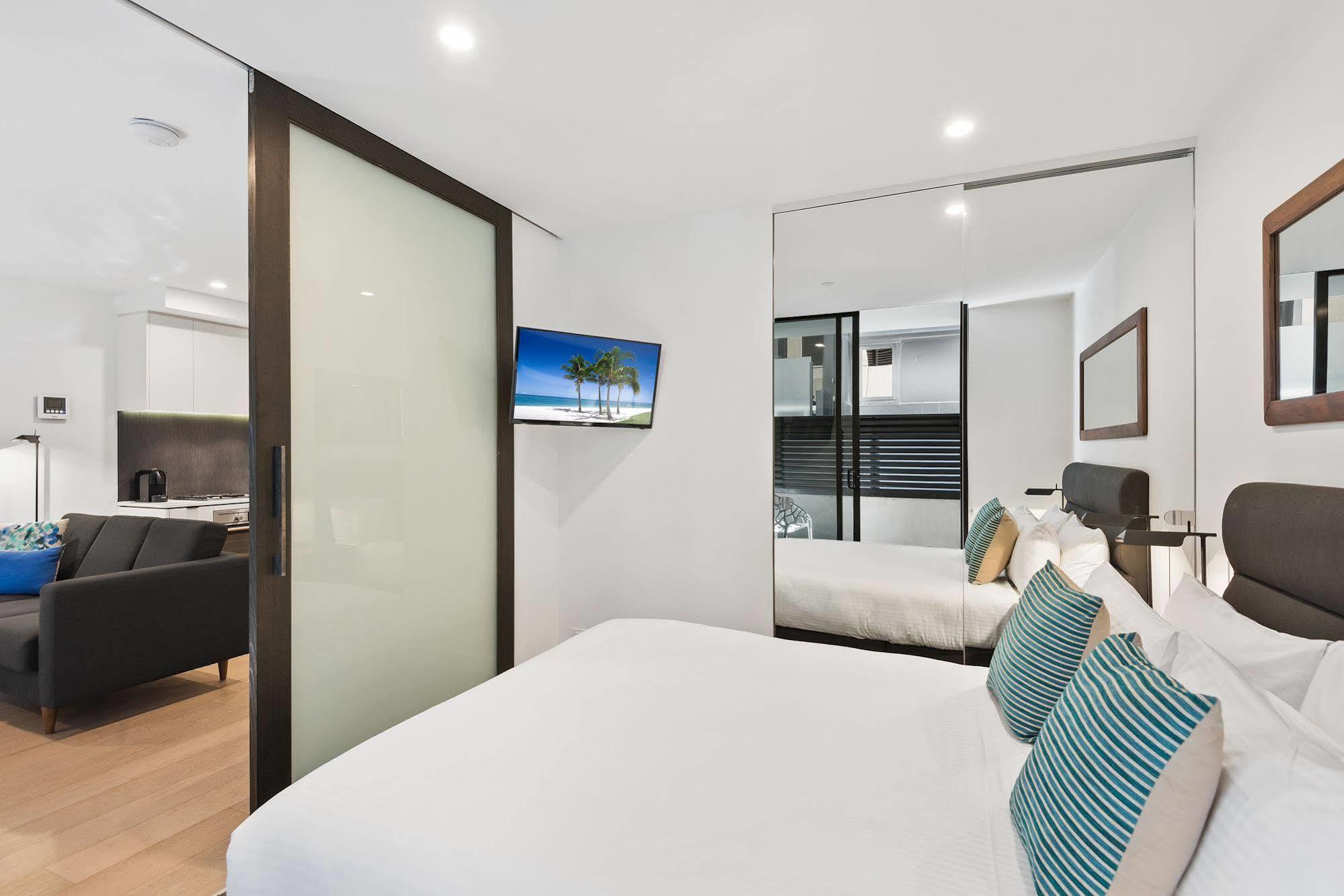 District South Yarra Aparthotel เมลเบิร์น ภายนอก รูปภาพ